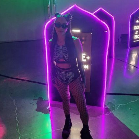 Devil Walking Set - Picture 2 of 7